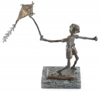 D. Tóth Károly: Sárkányeregető. Patinázott öntött bronz, jelzett, m: 37 cm