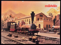 1999 Märklin modellvasút katalógus. Gesamtprogramm 1999/2000 DI. Göppingen, 1999, Märklin, 472 p. Német nyelven. Színes képekkel illusztrált. Kiadói papírkötésekben.