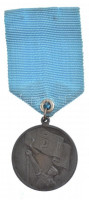 1948. 'Szakszervezeti Tanács 50 éves jubileuma' Zn emlékérem füllel, mellszalaggal, tokban (36mm) T:1-,2