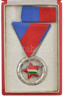 1949. 'Magyar Népköztársasági Sportérdemérem ezüst fokozata' aranyozott, zománcozott bronz kitüntetés mellszalaggal, eredeti tokokban T:1NMK 507.