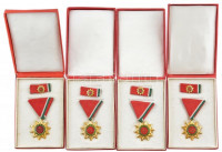 1970. 'Felszabadulási Jubileumi Emlékérem' aranyozott, zománcozott bronz kitüntetés mellszalagon, miniatűrrel, szalagsávval (4x) T:1-NMK 712.