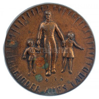 Német Harmadik Birodalom 1934. 'Gyerekek az országban 1934' bronz lemezjelvény (32mm) T:2- korr.German Third Empire 1934. 'Kinder aufs Land 1934' bronze sheet badge (32mm) C:VF corr.