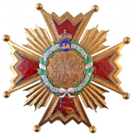 Spanyolország ~1900-1975. 'Katolikus Izabella-rend középkeresztjének csillaga' aranyozott és zománcozott kitüntetés, jelzés nélkül (72x72mm) T:2,2- zománchiba,zománchiánySpain ~1900-1975. 'Order of Isabella the Catholic I Class