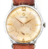 Certina kézi felhúzós karóra, másodpercmutatós, kissé kopottas számlappal, sorszámozott tokkal, bőr szíjjal, működik, d: 32 mm