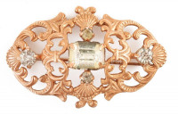 Dekoratív, kőberakásos fém kitűző, bross, 44x29 mm