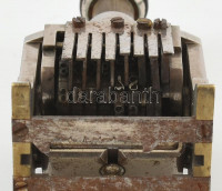 Régi sorszámozó, rozsdanyomokkal, m: 16,5 cm
