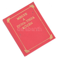 Megye a Duna-Tisza közén. Szerk.: Ablaka István, Sztrapák Ferenc. Kecskemét, 1984, Petőfi-ny. Minikönyv. Kiadói egészvászon-kötés. Megjelent 500 példányban, számozatlan példány.