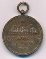 1938. 'Felvidéki Emlékérem' bronz kitüntetés mellszalag nélkül T:XF kis ph. Hungary 1938. 'Upper Hungary Medal' bronze decoration without ribbon C:AU,XF small edge error NMK 427.