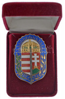 ~1997. 'Vitézi Jelvény' az 1956-os Vitézi Lovagrend Világszövetségének zománcozott bronz jelvénye '249' sorszámmal, miniatűrrel, tokban T:1