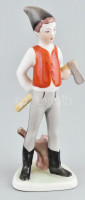 Hollóházi favágó legény. Kézzel festett porcelán figura, jelzett, kis kopással, m: 15,5 cm