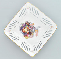 Schumann bőségszarút ábrázoló porcelán tálka. Matricás, jelzett, hibátlan 14x14 cm