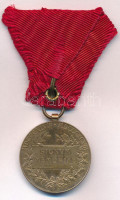 1898. 'Jubileumi Emlékérem a Fegyveres Erő Számára / Signum memoriae (AVSTR)' bronz kitüntetés eredeti, viseltes mellszalagon T:XF Hungary 1898. 'Commemorative Jubilee Medal for the Armed Forces' bronze decoration with original, worn