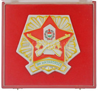 ~1970. 'BM Határőrség' jelzett hollóházi porcelán plakett eredeti dísztokban (151x158mm) T:AU