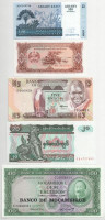 10db-os vegyes külföldi bankjegy tétel, közte Madagaszkár, Kuba, Jemen, stb. T:UNC-XF, közte egy F10pcs of mixed foreign banknote lot, in it Madagascar, Cuba, Yemen, etc. C:UNC-XF with one F in it