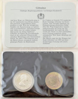 Nagy-Britannia & Brit Nemzetközösség országai 1977. 15db-os érmetétel II. Erzsébet uralkodásának 25. évfordulója alkalmából, műbőr albumban, gerincén németül 'II. Erzsébet 25 éves uralkodása', német nyelvű