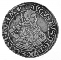 Német Államok / Szászország 1560. 1/2T Ag 'I. Ágost' Schneeberg (14,33g) T:VF patina, karcGerman States / Saxony 1560. 1/2 Thaler Ag 'August I' Schneeberg (14,33g) C:VF patina, scratched