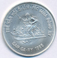 Vietnám 1986. 100D Ag 'Téli Olimpia 1988 Calgary' nagyobb betűk T:BUVietnam 1986. 100 Dong Ag '1988 Winter Olympics, Calgary' larger letters C:BUKrause KM#23.2