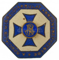 ~1920. 'A Szociális Missziótársulat Asszonyszövetsége' zománcozott bronz jelvény 'MORZSÁNYI J BUDAPEST ESKÜ UT 5' gyártói jelzéssel (22x22mm) T:XF