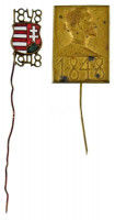 1942. 'Petőfi Sándor 1848' a Magyar Történelmi Emlékbizottság felkérésére Pátzay Pál által tervezett bronz jelvény (21x18mm) + 1948. '1848-1849-es forradalom és szabadságharc kirobbanásának 100. évfordulója' zománcozott bronz