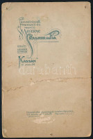 cca 1890 Kislány portréja, keményhátú fotó Skalnik és Fia kassai műterméből, sérült, 16,5×10,5 cm
