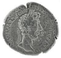 Római Birodalom 184 / Commodus / Róma / Denarius ezüstözött (2,51g) T:VF kitörések /Roman Empire 184 / Commodus / Rome / Denarius silvered 